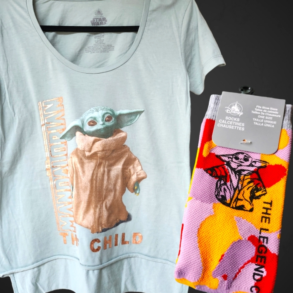 NWT Star Wars Baby Yoda Disney Parks  Tee Shirt and Socks Set Sz S or M